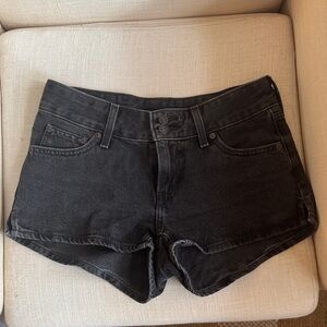 Levi’s super low mini shorts